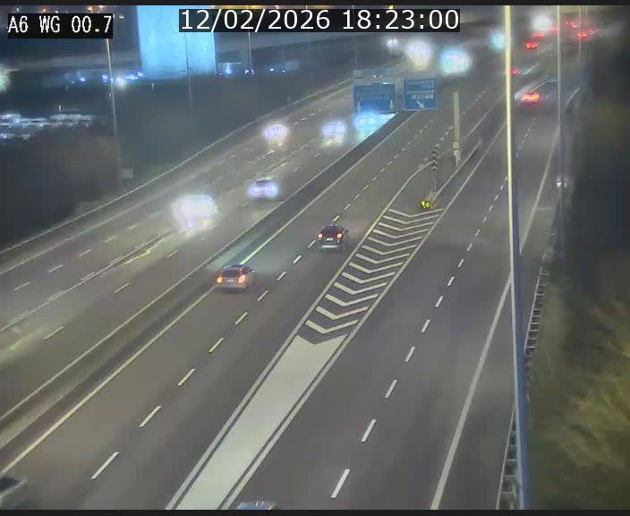 <h2>Traffic live webcam Luxembourg Croix de Cessange - A6 - BK 0.7 - direction A3 France</h2>
