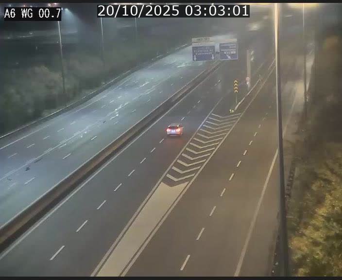 <h2>Traffic live webcam Luxembourg Croix de Cessange - A6 - BK 0.7 - direction A3 France</h2>