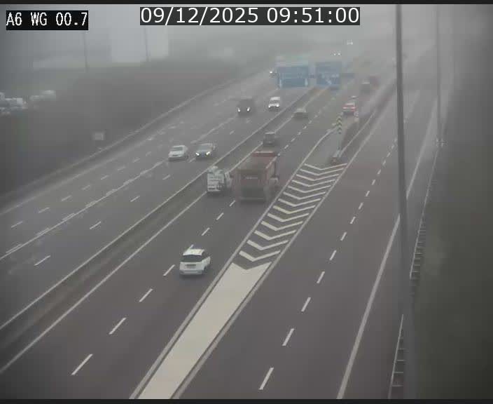 <h2>Traffic live webcam Luxembourg Croix de Cessange - A6 - BK 0.7 - direction A3 France</h2>