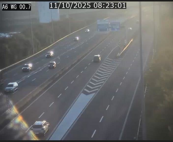 <h2>Traffic live webcam Luxembourg Croix de Cessange - A6 - BK 0.7 - direction A3 France</h2>