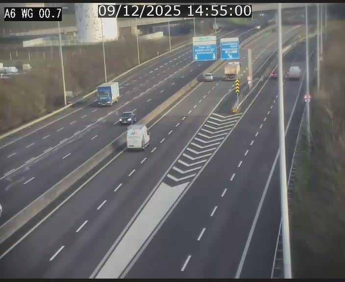 <h2>Traffic live webcam Luxembourg Croix de Cessange - A6 - BK 0.7 - direction A3 France</h2>