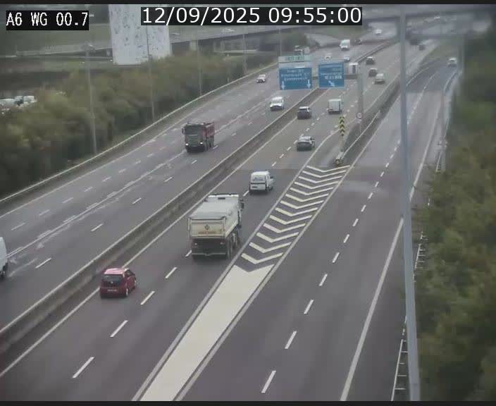 Traffic live webcam Luxembourg Croix de Cessange - A6 - BK 0.7 - direction A3 France