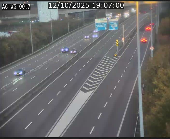 <h2>Traffic live webcam Luxembourg Croix de Cessange - A6 - BK 0.7 - direction A3 France</h2>