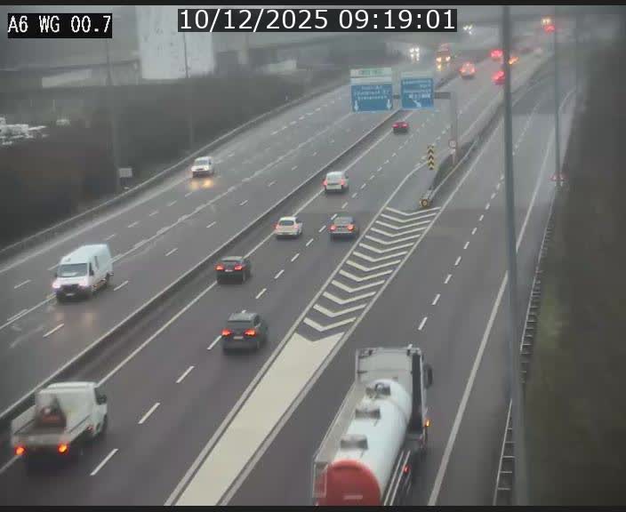 <h2>Traffic live webcam Luxembourg Croix de Cessange - A6 - BK 0.7 - direction A3 France</h2>