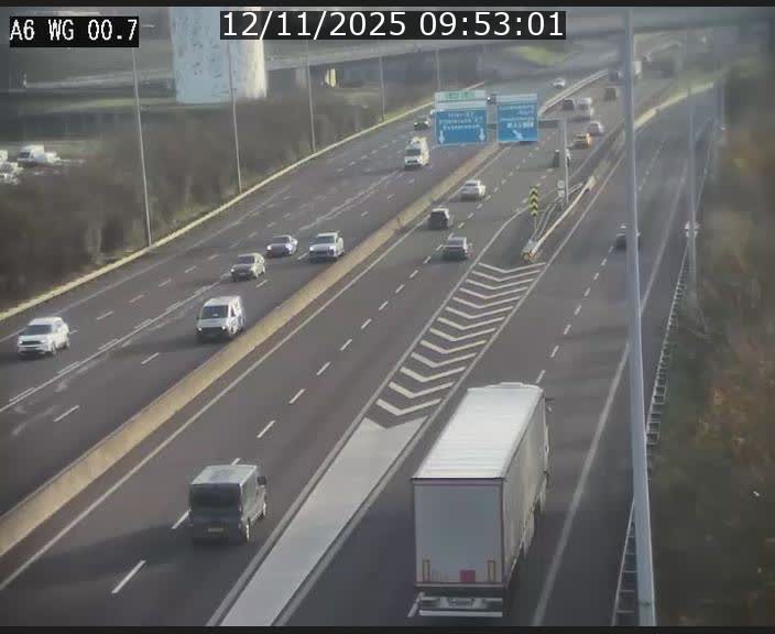 <h2>Traffic live webcam Luxembourg Croix de Cessange - A6 - BK 0.7 - direction A3 France</h2>