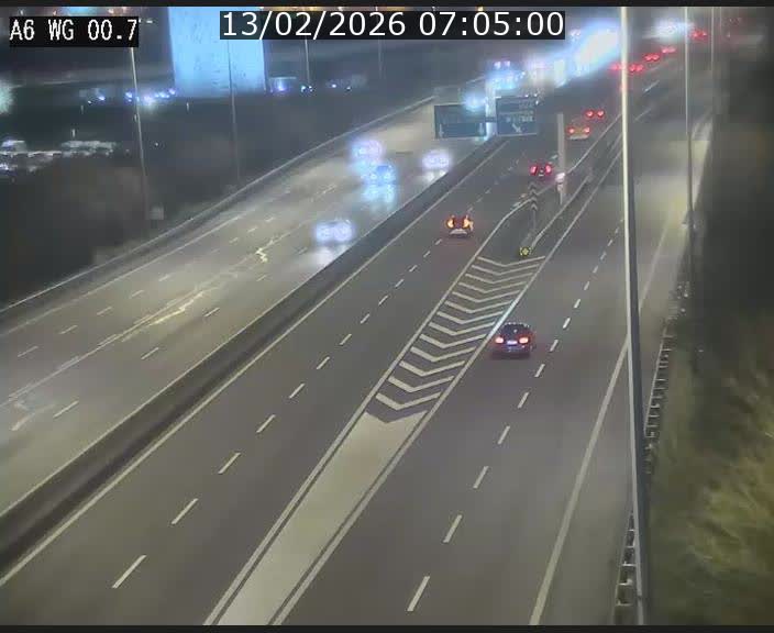 <h2>Traffic live webcam Luxembourg Croix de Cessange - A6 - BK 0.7 - direction A3 France</h2>