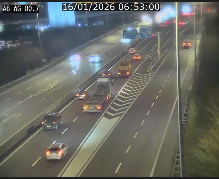 <h2>Traffic live webcam Luxembourg Croix de Cessange - A6 - BK 0.7 - direction A3 France</h2>