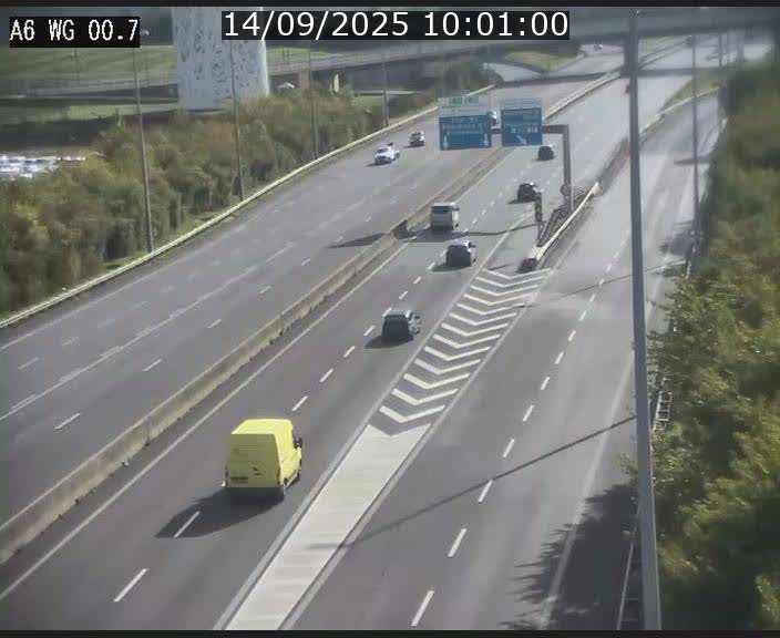 <h2>Traffic live webcam Luxembourg Croix de Cessange - A6 - BK 0.7 - direction A3 France</h2>