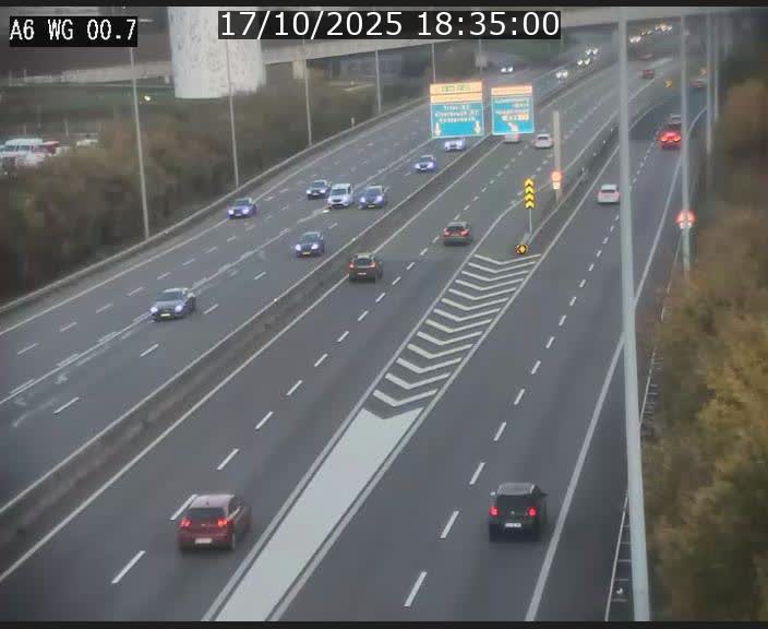 <h2>Traffic live webcam Luxembourg Croix de Cessange - A6 - BK 0.7 - direction A3 France</h2>
