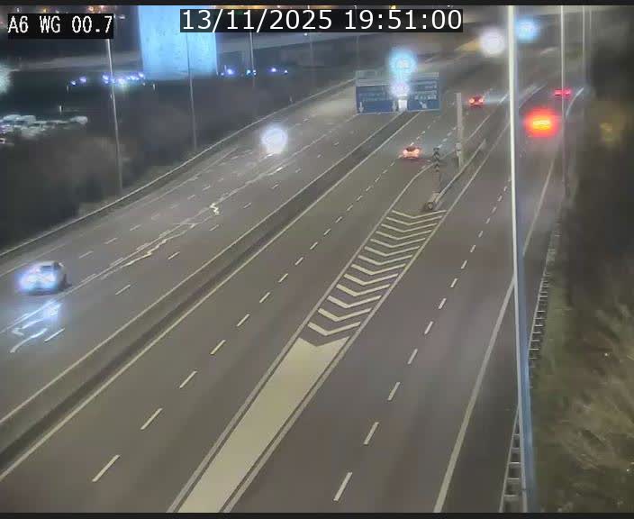 <h2>Traffic live webcam Luxembourg Croix de Cessange - A6 - BK 0.7 - direction A3 France</h2>