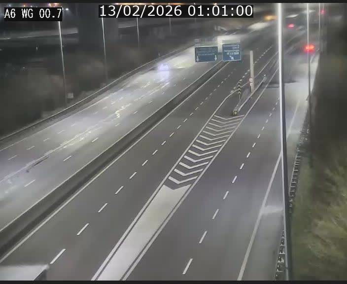 <h2>Traffic live webcam Luxembourg Croix de Cessange - A6 - BK 0.7 - direction A3 France</h2>