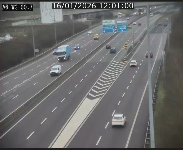 <h2>Traffic live webcam Luxembourg Croix de Cessange - A6 - BK 0.7 - direction A3 France</h2>