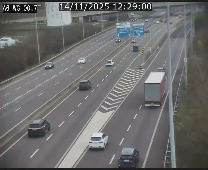 <h2>Traffic live webcam Luxembourg Croix de Cessange - A6 - BK 0.7 - direction A3 France</h2>