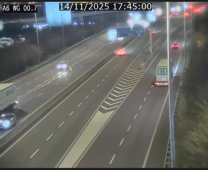 <h2>Traffic live webcam Luxembourg Croix de Cessange - A6 - BK 0.7 - direction A3 France</h2>