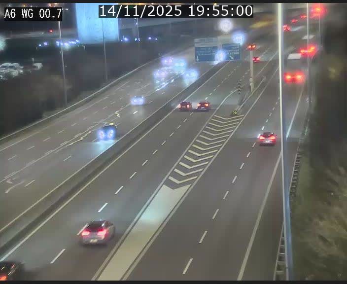 <h2>Traffic live webcam Luxembourg Croix de Cessange - A6 - BK 0.7 - direction A3 France</h2>