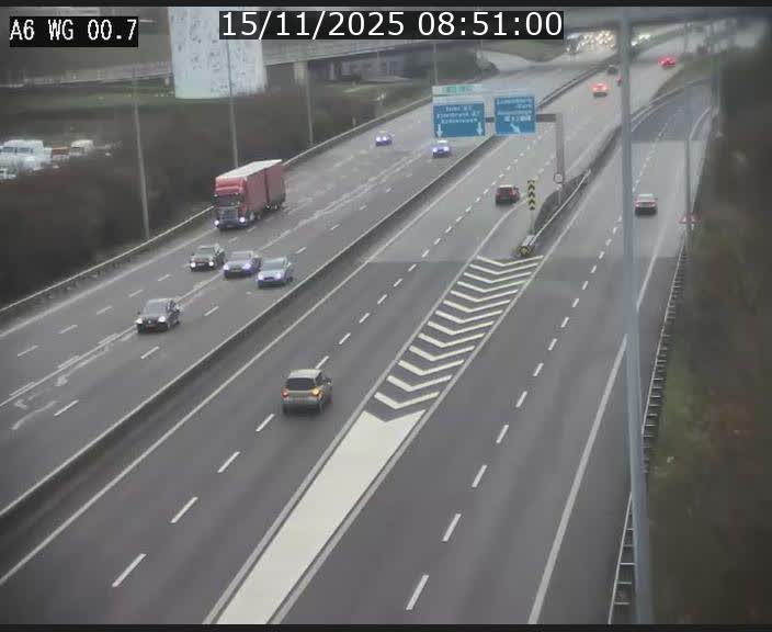 <h2>Traffic live webcam Luxembourg Croix de Cessange - A6 - BK 0.7 - direction A3 France</h2>