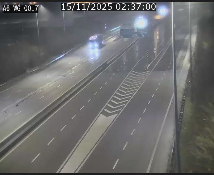 <h2>Traffic live webcam Luxembourg Croix de Cessange - A6 - BK 0.7 - direction A3 France</h2>