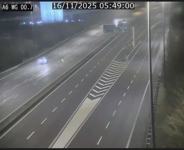 <h2>Traffic live webcam Luxembourg Croix de Cessange - A6 - BK 0.7 - direction A3 France</h2>