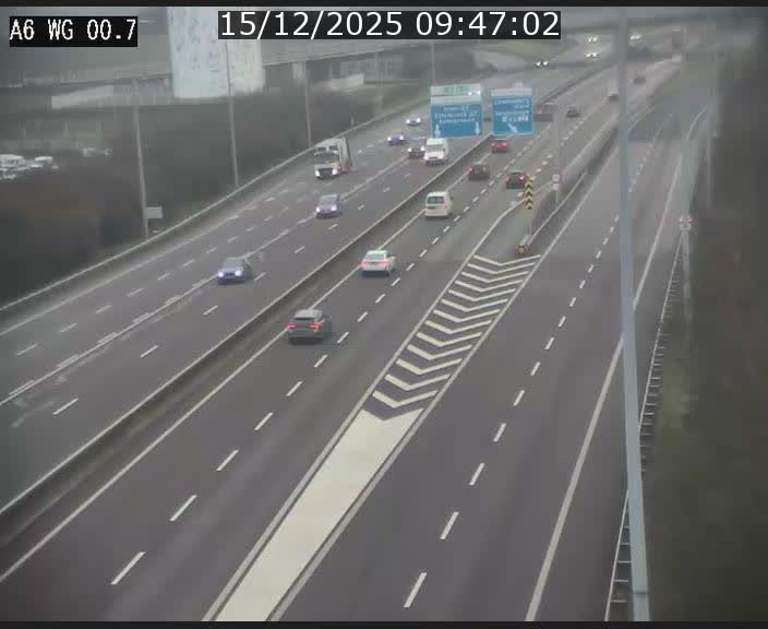 <h2>Traffic live webcam Luxembourg Croix de Cessange - A6 - BK 0.7 - direction A3 France</h2>