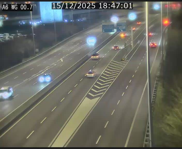 <h2>Traffic live webcam Luxembourg Croix de Cessange - A6 - BK 0.7 - direction A3 France</h2>