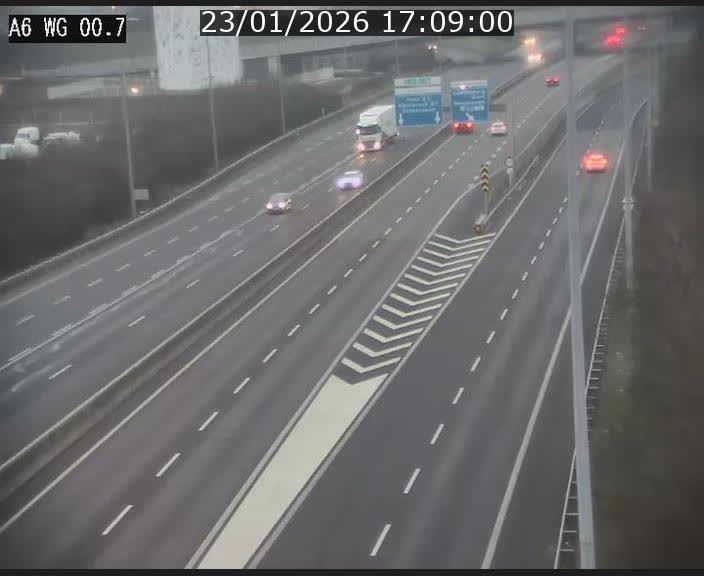 <h2>Traffic live webcam Luxembourg Croix de Cessange - A6 - BK 0.7 - direction A3 France</h2>