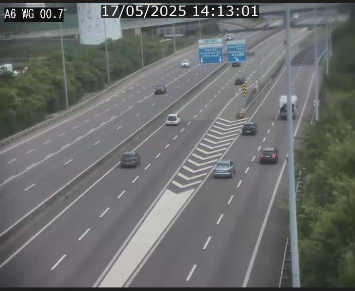 <h2>Traffic live webcam Luxembourg Croix de Cessange - A6 - BK 0.7 - direction A3 France</h2>