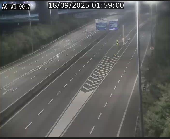 <h2>Traffic live webcam Luxembourg Croix de Cessange - A6 - BK 0.7 - direction A3 France</h2>