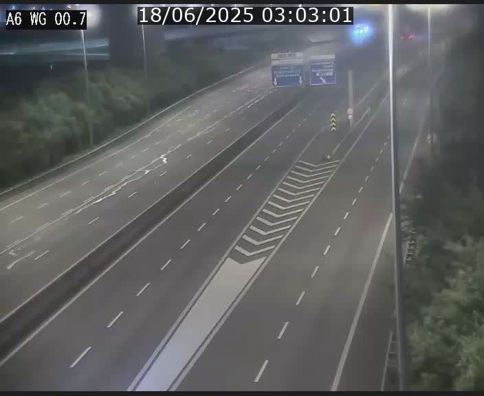 Traffic live webcam Luxembourg Croix de Cessange - A6 - BK 0.7 - direction A3 France