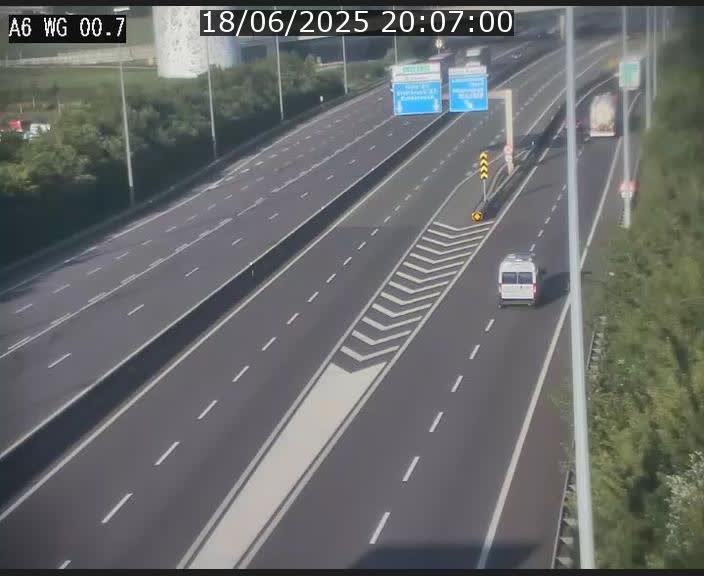 Traffic live webcam Luxembourg Croix de Cessange - A6 - BK 0.7 - direction A3 France