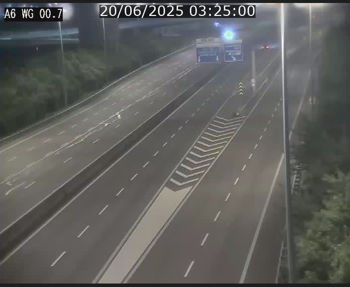 Traffic live webcam Luxembourg Croix de Cessange - A6 - BK 0.7 - direction A3 France