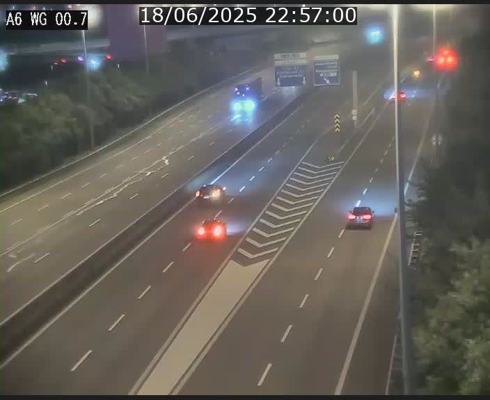 <h2>Traffic live webcam Luxembourg Croix de Cessange - A6 - BK 0.7 - direction A3 France</h2>