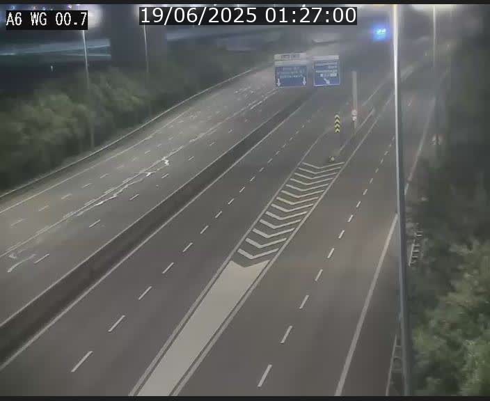 <h2>Traffic live webcam Luxembourg Croix de Cessange - A6 - BK 0.7 - direction A3 France</h2>