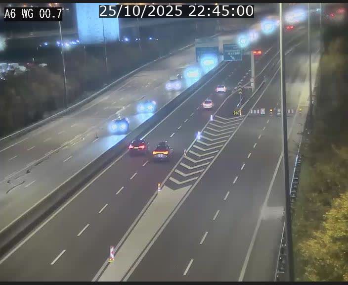 <h2>Traffic live webcam Luxembourg Croix de Cessange - A6 - BK 0.7 - direction A3 France</h2>