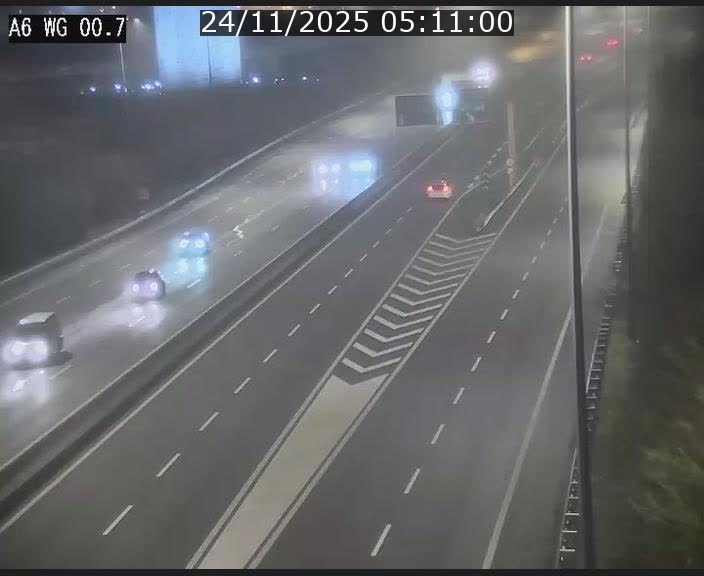 <h2>Traffic live webcam Luxembourg Croix de Cessange - A6 - BK 0.7 - direction A3 France</h2>