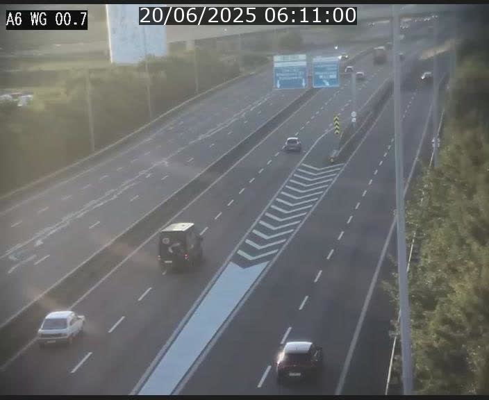 <h2>Traffic live webcam Luxembourg Croix de Cessange - A6 - BK 0.7 - direction A3 France</h2>