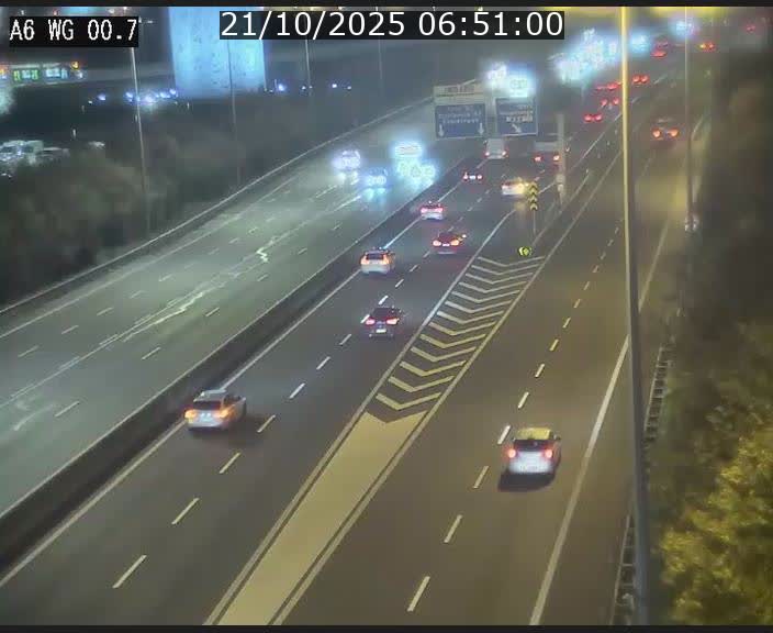 <h2>Traffic live webcam Luxembourg Croix de Cessange - A6 - BK 0.7 - direction A3 France</h2>