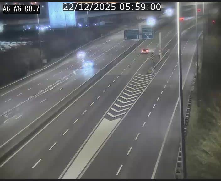 <h2>Traffic live webcam Luxembourg Croix de Cessange - A6 - BK 0.7 - direction A3 France</h2>