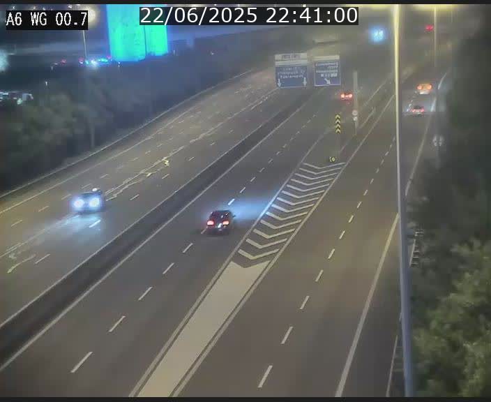<h2>Traffic live webcam Luxembourg Croix de Cessange - A6 - BK 0.7 - direction A3 France</h2>