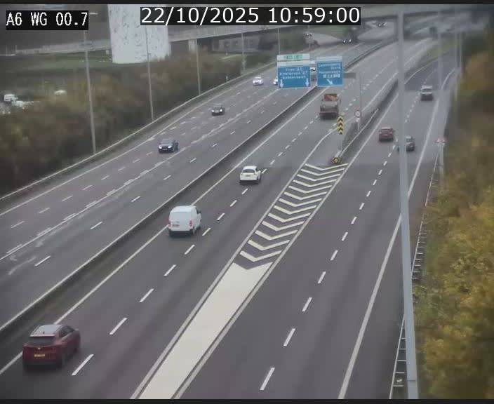 <h2>Traffic live webcam Luxembourg Croix de Cessange - A6 - BK 0.7 - direction A3 France</h2>