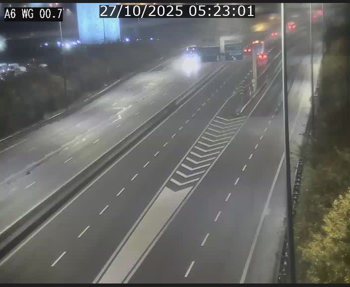 <h2>Traffic live webcam Luxembourg Croix de Cessange - A6 - BK 0.7 - direction A3 France</h2>