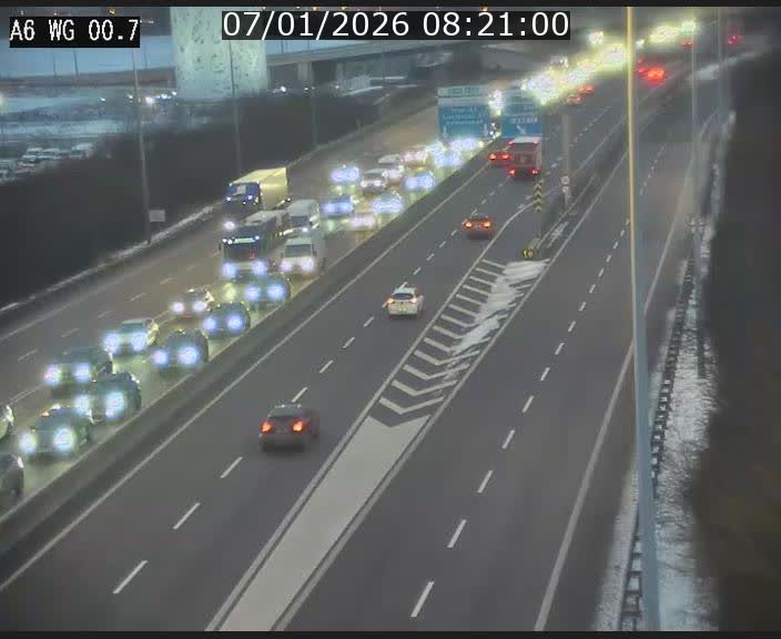 <h2>Traffic live webcam Luxembourg Croix de Cessange - A6 - BK 0.7 - direction A3 France</h2>