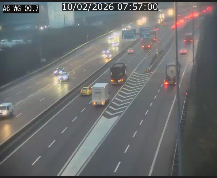 <h2>Traffic live webcam Luxembourg Croix de Cessange - A6 - BK 0.7 - direction A3 France</h2>