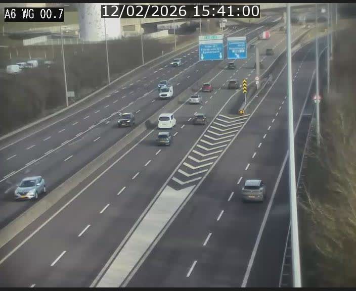 <h2>Traffic live webcam Luxembourg Croix de Cessange - A6 - BK 0.7 - direction A3 France</h2>