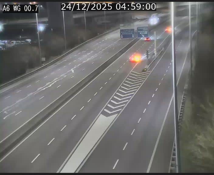 <h2>Traffic live webcam Luxembourg Croix de Cessange - A6 - BK 0.7 - direction A3 France</h2>