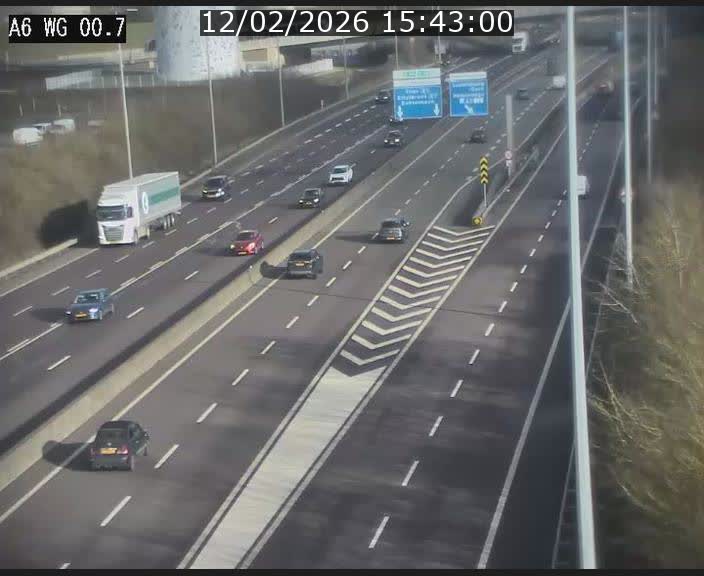 <h2>Traffic live webcam Luxembourg Croix de Cessange - A6 - BK 0.7 - direction A3 France</h2>