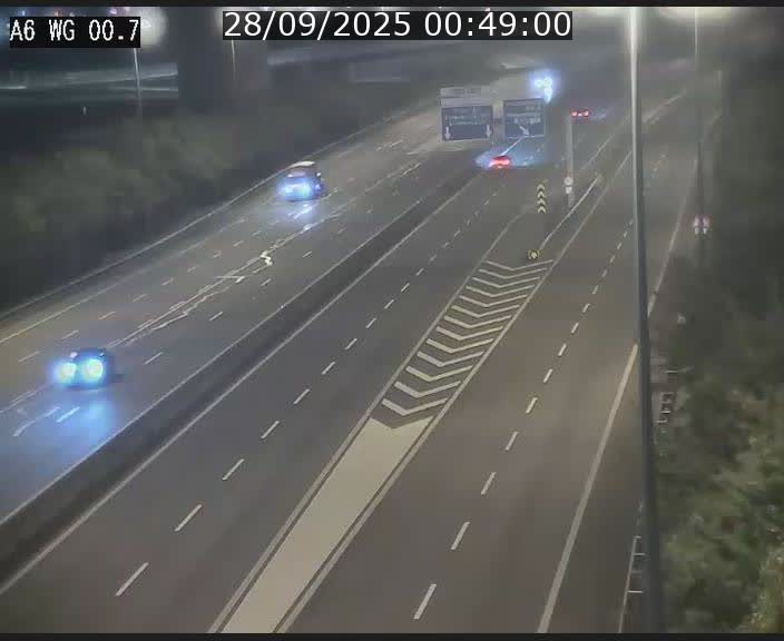 <h2>Traffic live webcam Luxembourg Croix de Cessange - A6 - BK 0.7 - direction A3 France</h2>