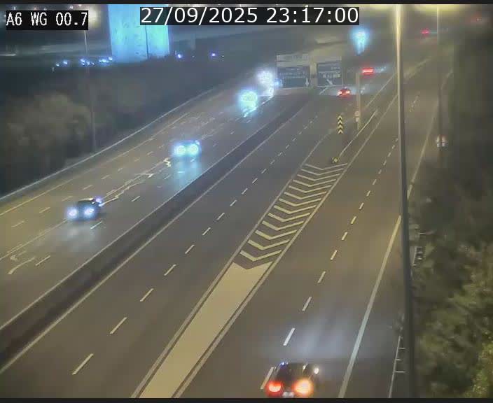 <h2>Traffic live webcam Luxembourg Croix de Cessange - A6 - BK 0.7 - direction A3 France</h2>