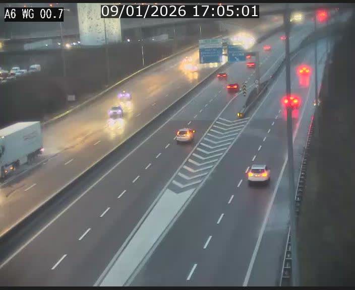 <h2>Traffic live webcam Luxembourg Croix de Cessange - A6 - BK 0.7 - direction A3 France</h2>