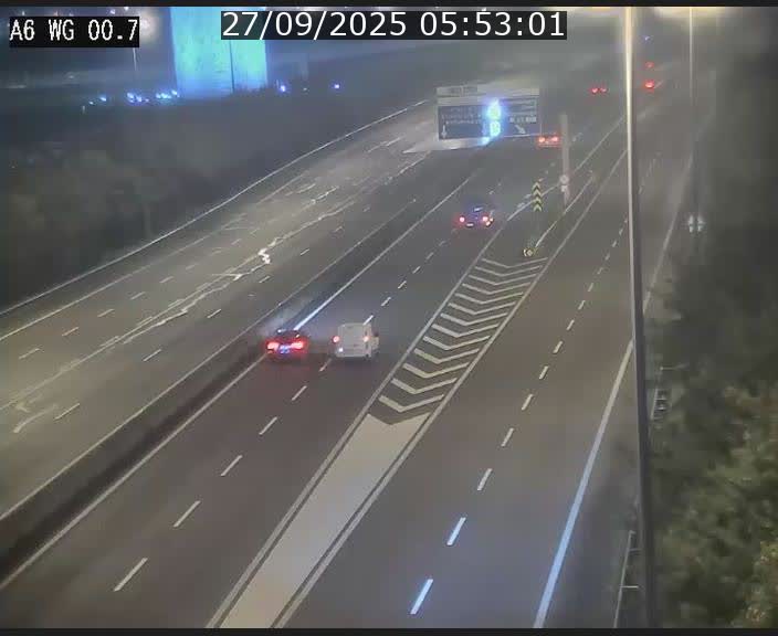<h2>Traffic live webcam Luxembourg Croix de Cessange - A6 - BK 0.7 - direction A3 France</h2>