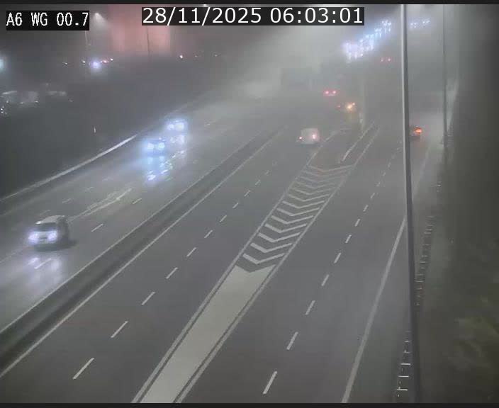 <h2>Traffic live webcam Luxembourg Croix de Cessange - A6 - BK 0.7 - direction A3 France</h2>